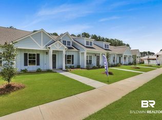 6215 Carpenter Ln, Gulf Shores, AL 36542