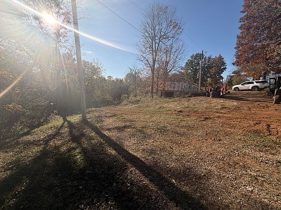 4th image of 2323 Crowe Ridge Rd