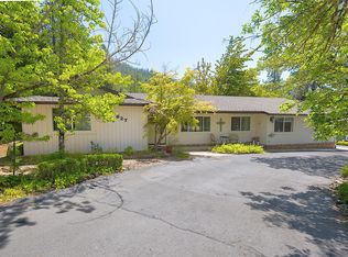 627 Carriage Rd, Grants Pass, OR 97526