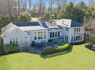 71 Fairfield Rd, Greenwich, CT 06830