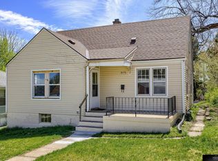 3173 Arcadia Ave, Omaha, NE 68111