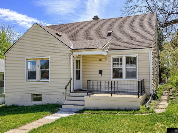 3173 Arcadia Ave, Omaha, NE 68111