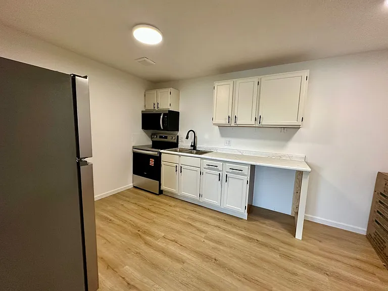 3509 S West Ave — Photo 22