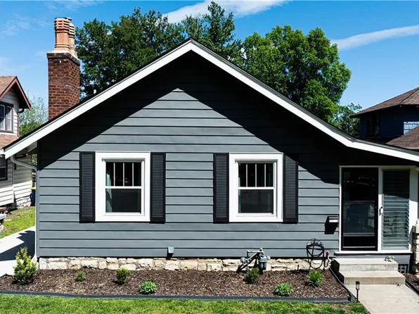 6135 Holmes St, Kansas City, MO 64110