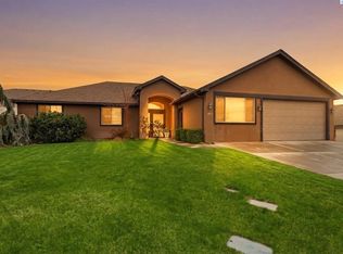 497 Charbonneau Dr, Richland, WA 99352