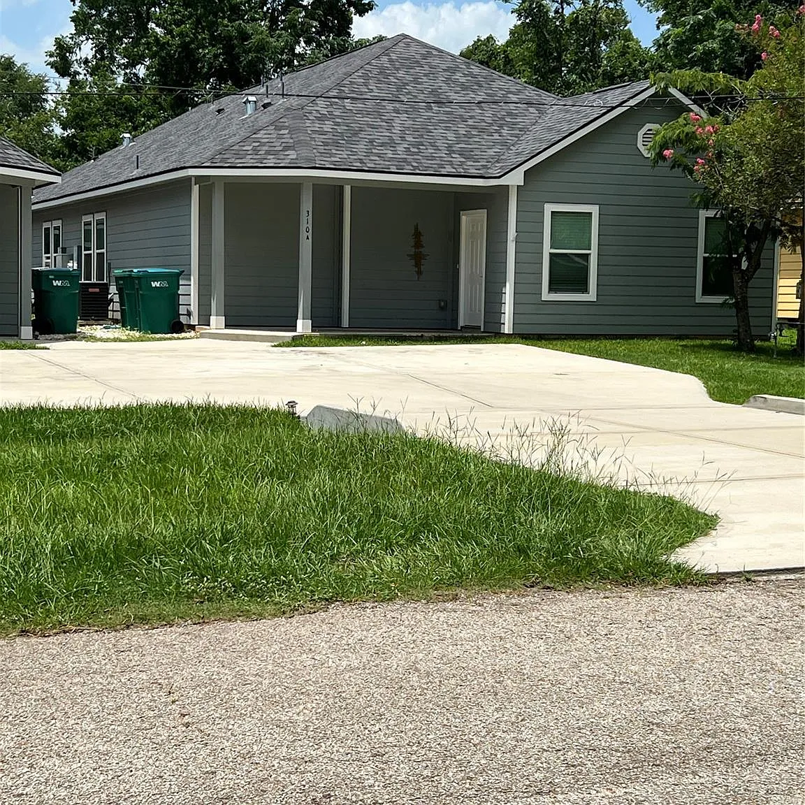 3 bed, 2.0 bath, $1,650 — Photo 1