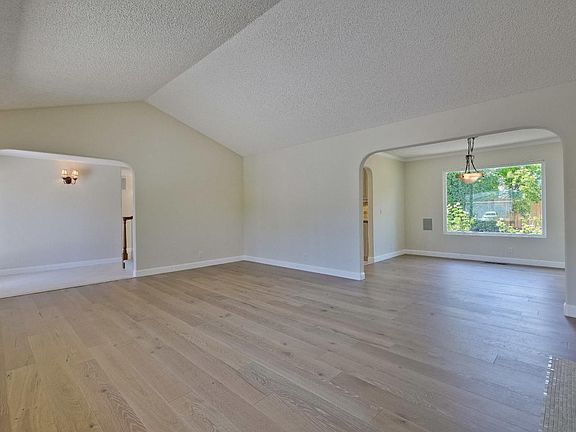 5th image of 6741 Mount Pakron Dr