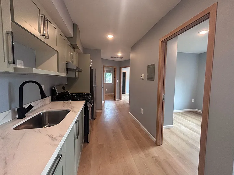 4936 Nash St NE — Photo 16