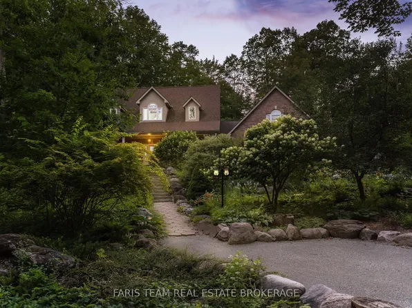 105 Copeland Creek Dr, Tiny, ON L9M 0M2