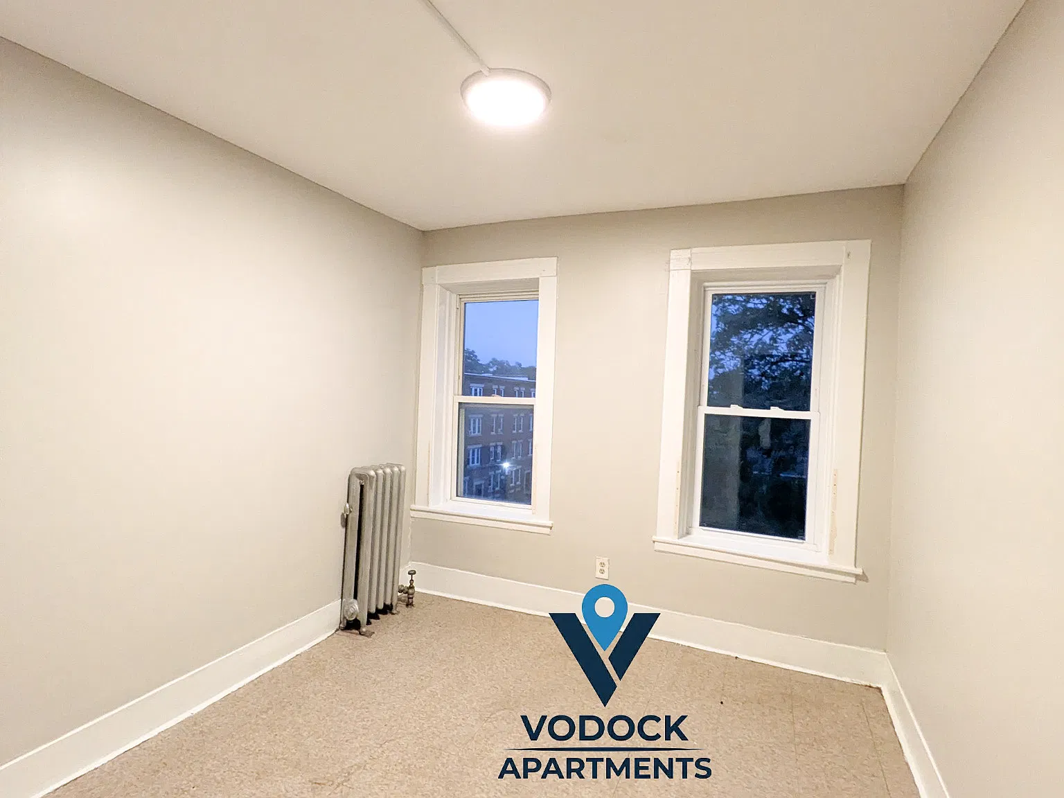 3 bed, 1000 sqft, $1,900 — Photo 4