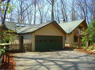 22 Echo Hills Dr, Fairview, NC 28730