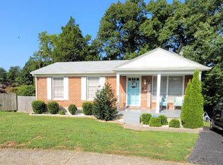 11604 Chasewood Ct, Louisville, KY 40229