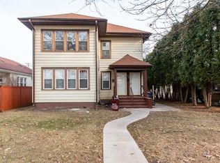 1205 Chestnut St, Waukegan, IL 60085