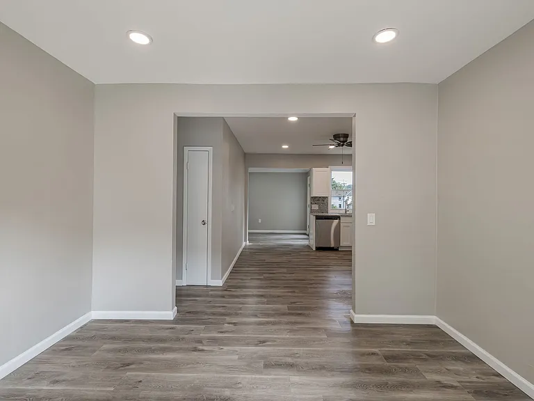 121 Hillview Ave #B — Photo 11