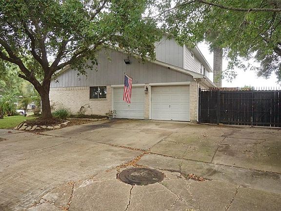 3rd image of 7143 La Entrada Dr