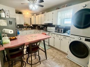 68 Weir St S #1, Hamilton, ON L8K 3A6