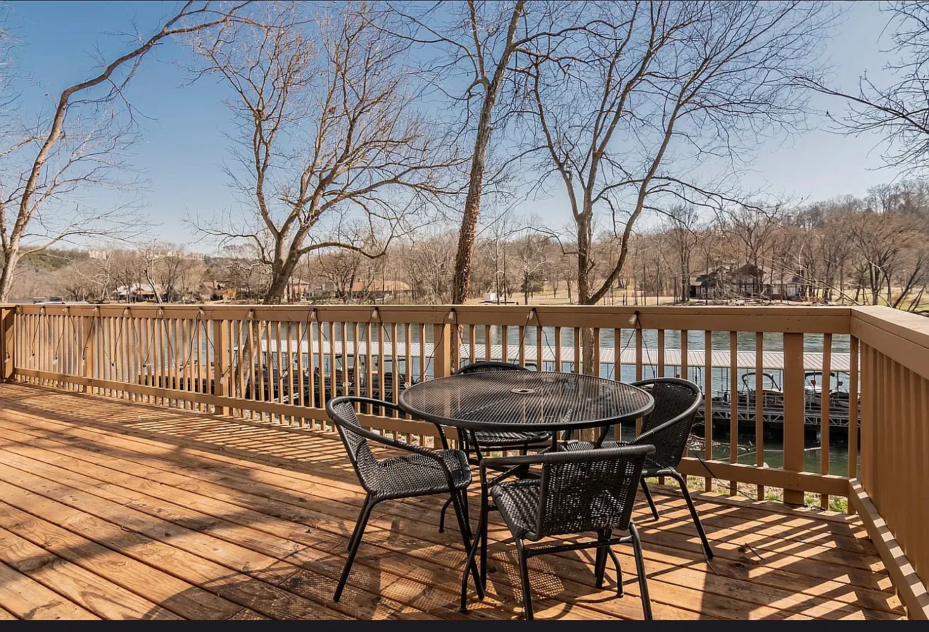 2 bed, 1380 sqft, $1,900 — Photo 4
