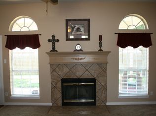 7329 Amber Dr, Watauga, TX 76148