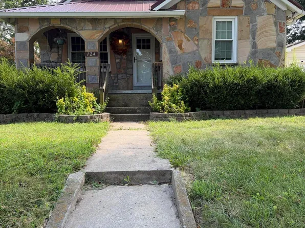 124 W Forest Ave, Hodgenville, KY 42748