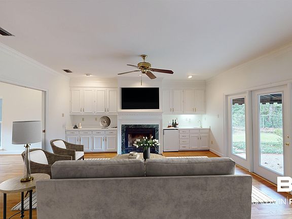 5th image of 5700 Regency Ct N