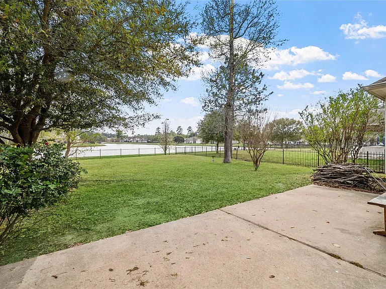 9219 E Lakeside Dr — Photo 31