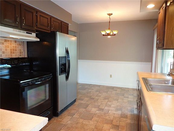5th image of 2986 Junior Pkwy