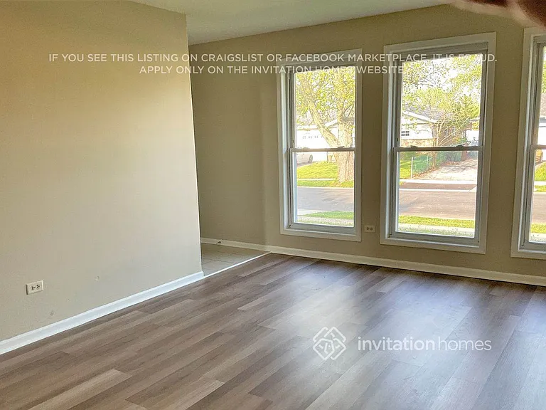 16460 Roy St — Photo 2