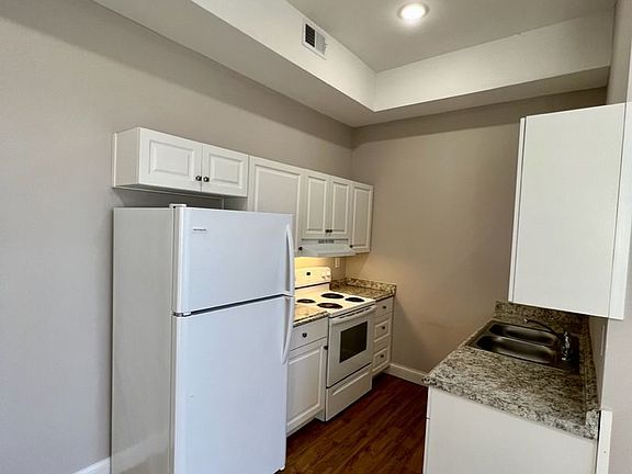 5th image of 1337 S 4th St #4
