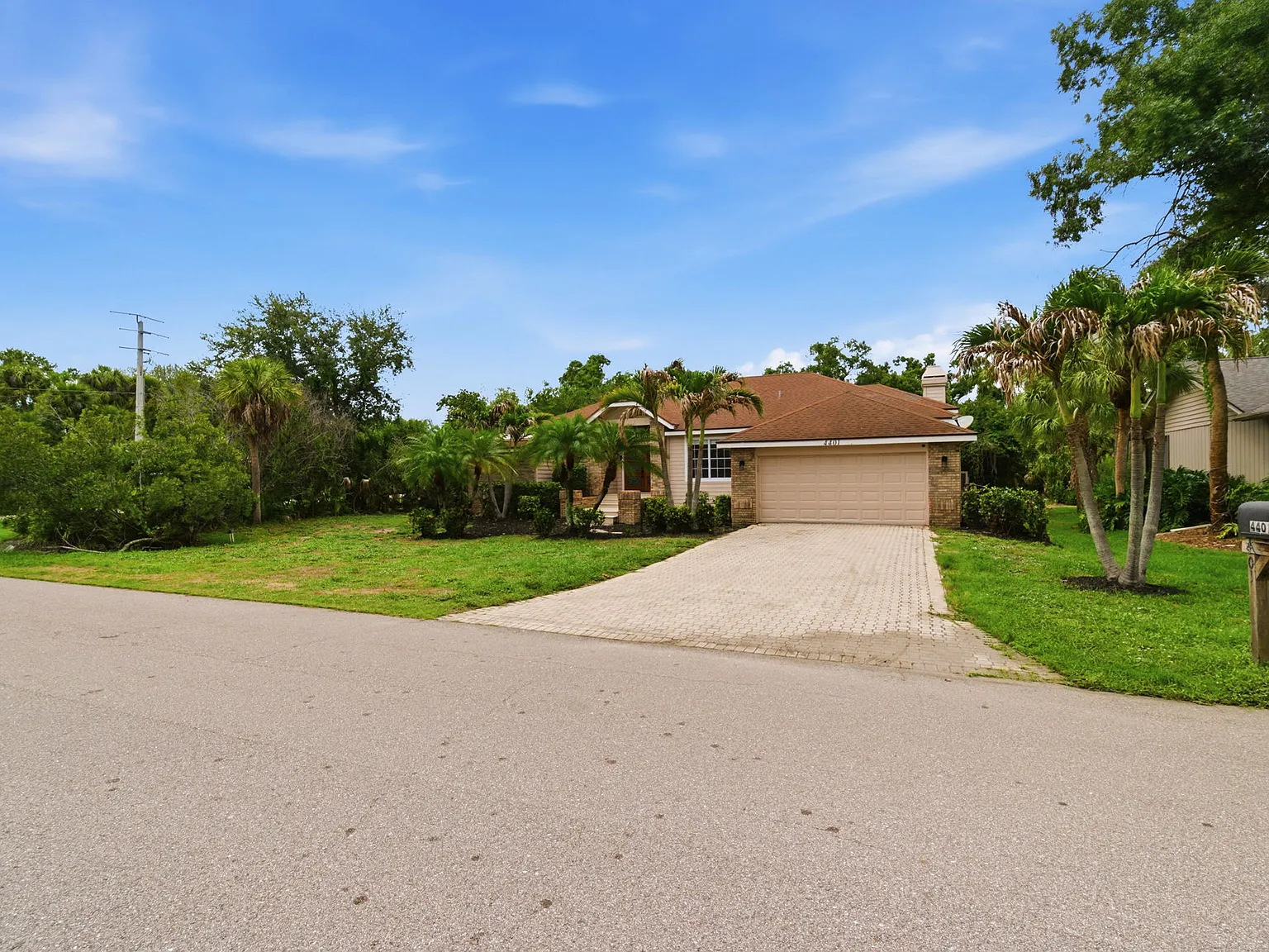 3 bed, 2057 sqft, $3,500 — Photo 4