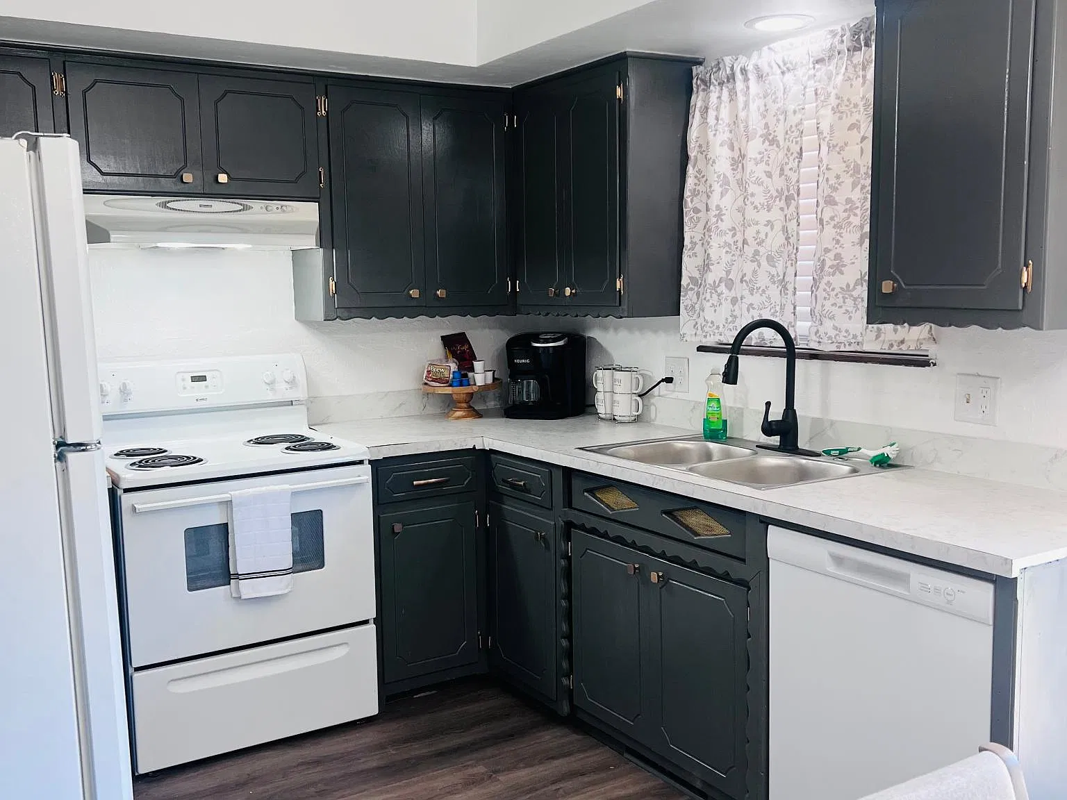 2 bed, 1100 sqft, $2,000 — Photo 4