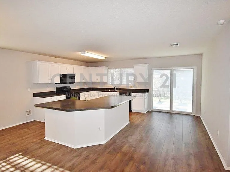 217 Silver Spur Dr — Photo 6