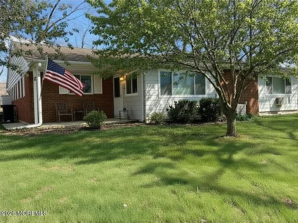 16 B Dove Street, Manchester, NJ 08759