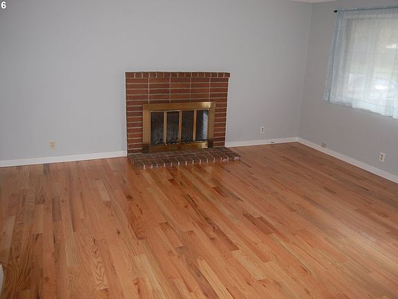 3rd image of 3100 NE 150th Ave