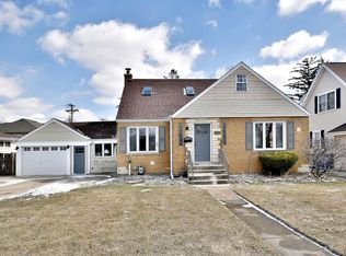 385 N Highland Ave, Elmhurst, IL 60126