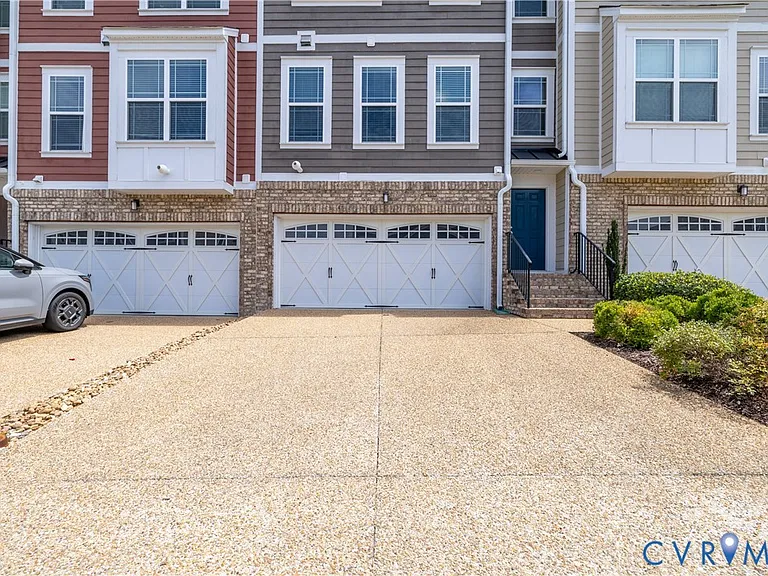 11443 Hayloft Ln — Photo 6