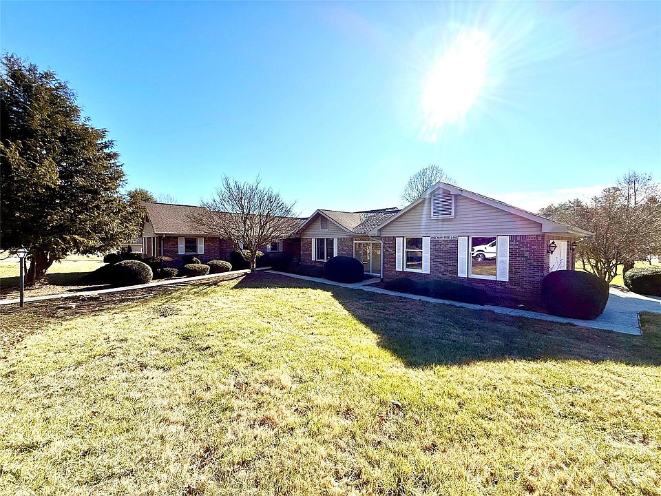 1st image of 2001 Plum Tree Ln