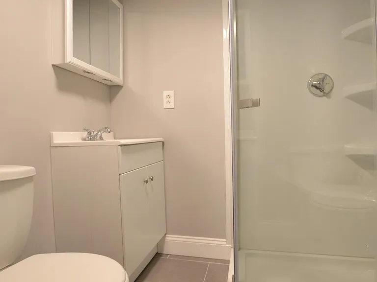 61-63 Surrey St #2 — Photo 6