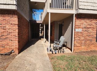 3822-L Country Club Rd, Winston Salem, NC 27104