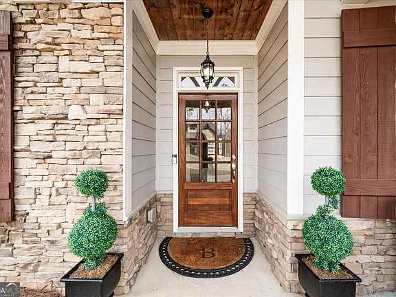 5th image of 39 Stockton Pl