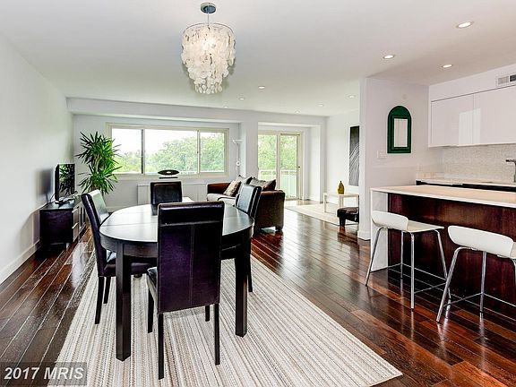 5th image of 4201 Cathedral Ave NW APT 1113W
