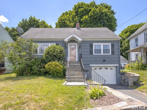 14 Auburn Street, Danbury, CT 06810