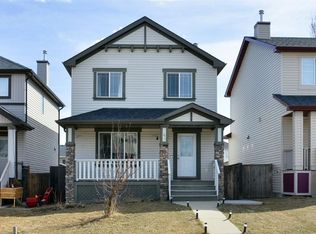 48 Bridlecrest St SW, Calgary, AB T2Y4Y5