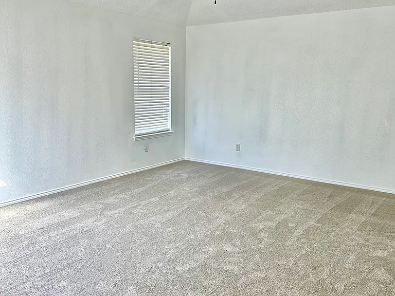 209 Rock Hill Dr — Photo 8