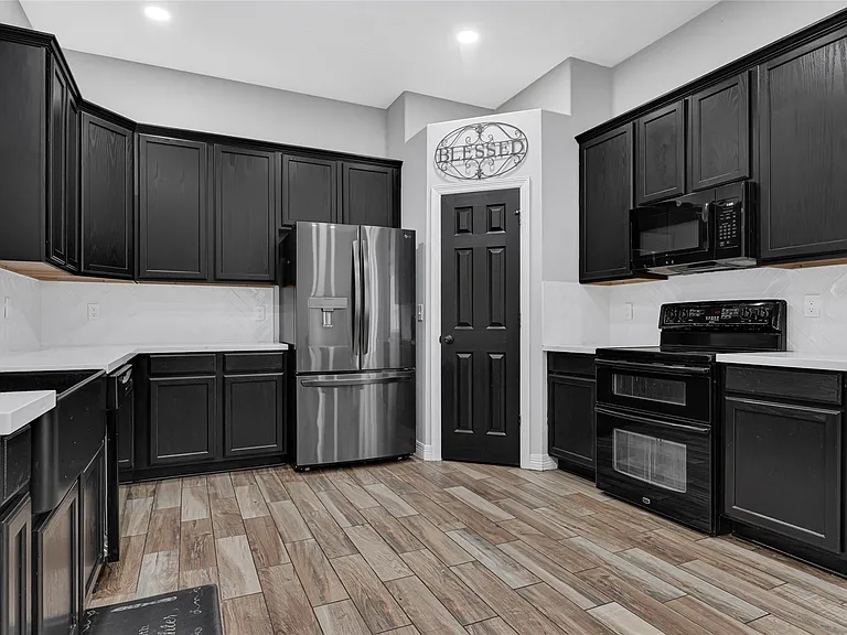 174 Horn Ct — Photo 9