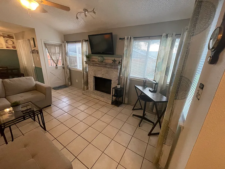 13731 Earlywood St — Photo 13