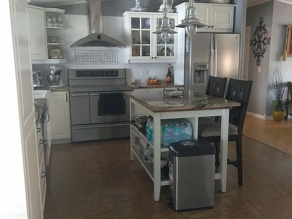 4th image of 9055 Bayou Dr