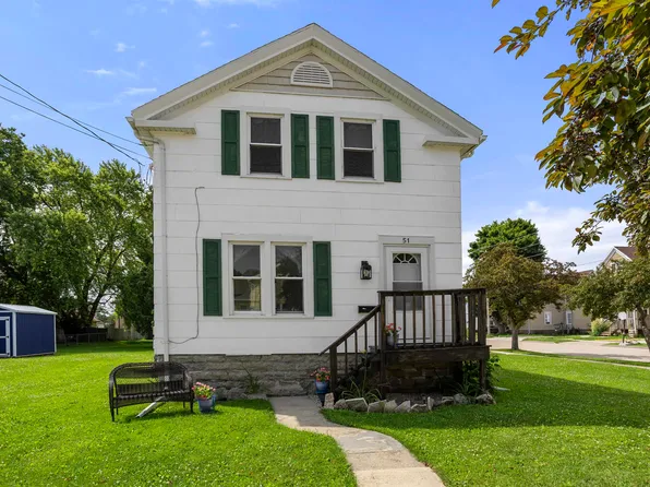 51 W 10th Ave, Oshkosh, WI 54902