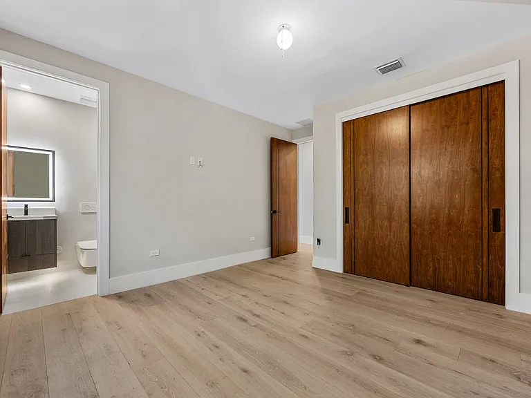 2805 Freeman St — Photo 61