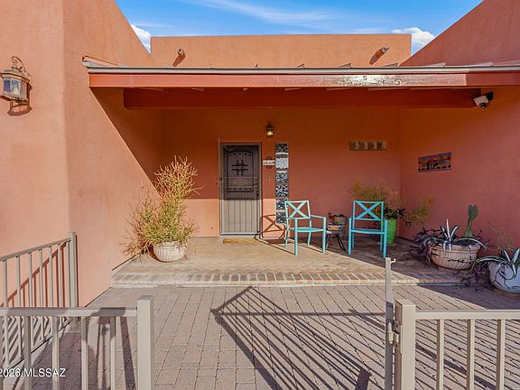 2nd image of 630 N Caribe Ave