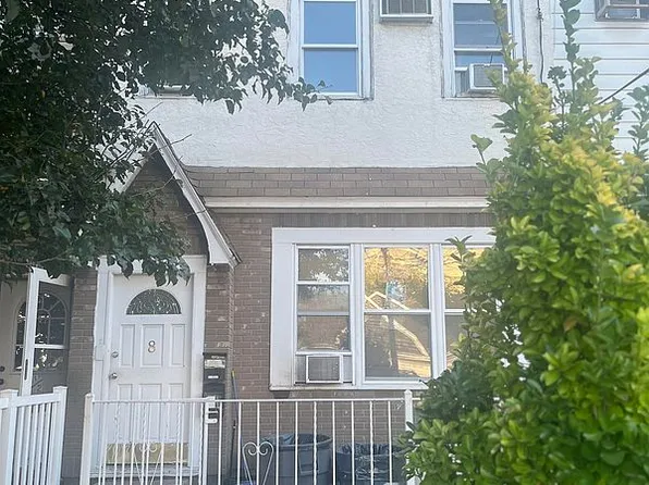 8 E 33rd St, Bayonne, NJ 07002